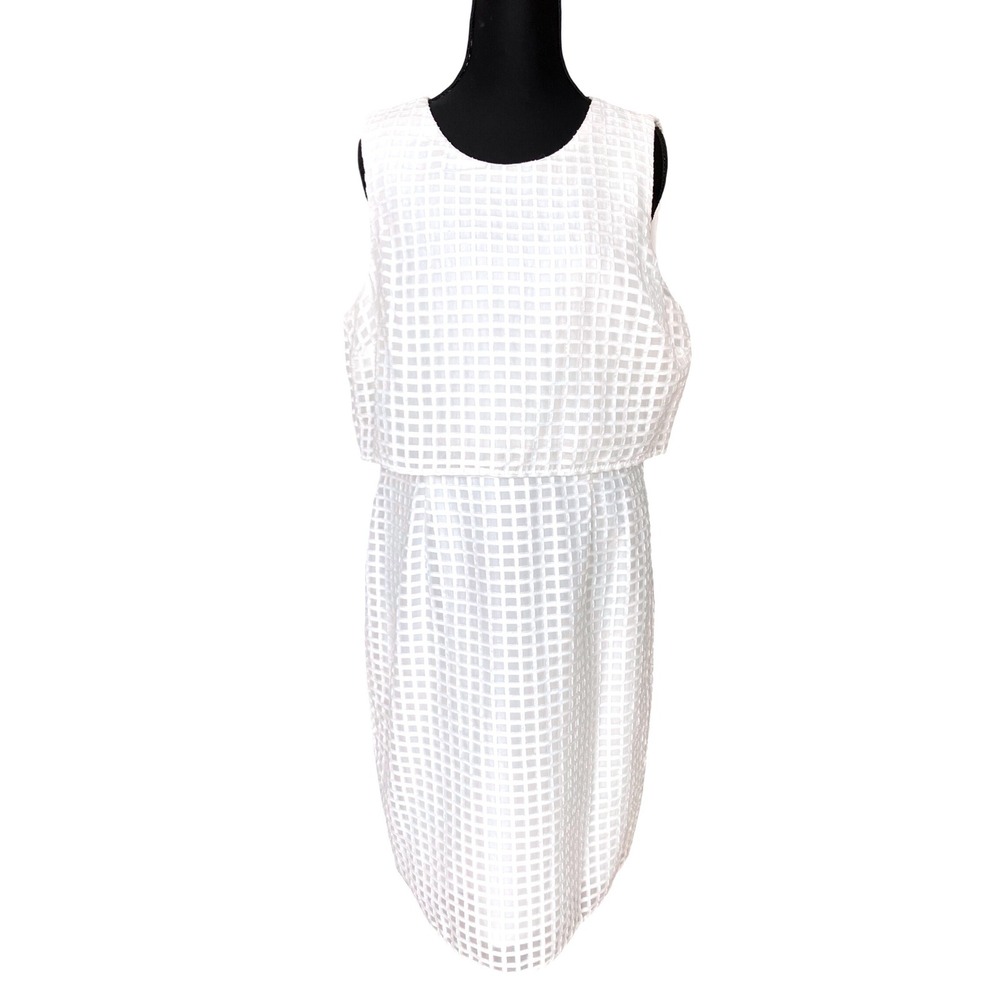 Calvin Klein White Textured Sheath Dress Sleeveless Size 12 Bridal Shower‎